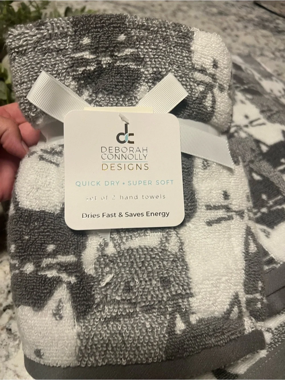 🩶🤍 4 pc Cat Lover’s Towel Set - Deborah Connolly NWT